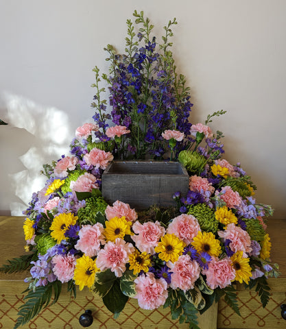 Cremation Urn arrangement